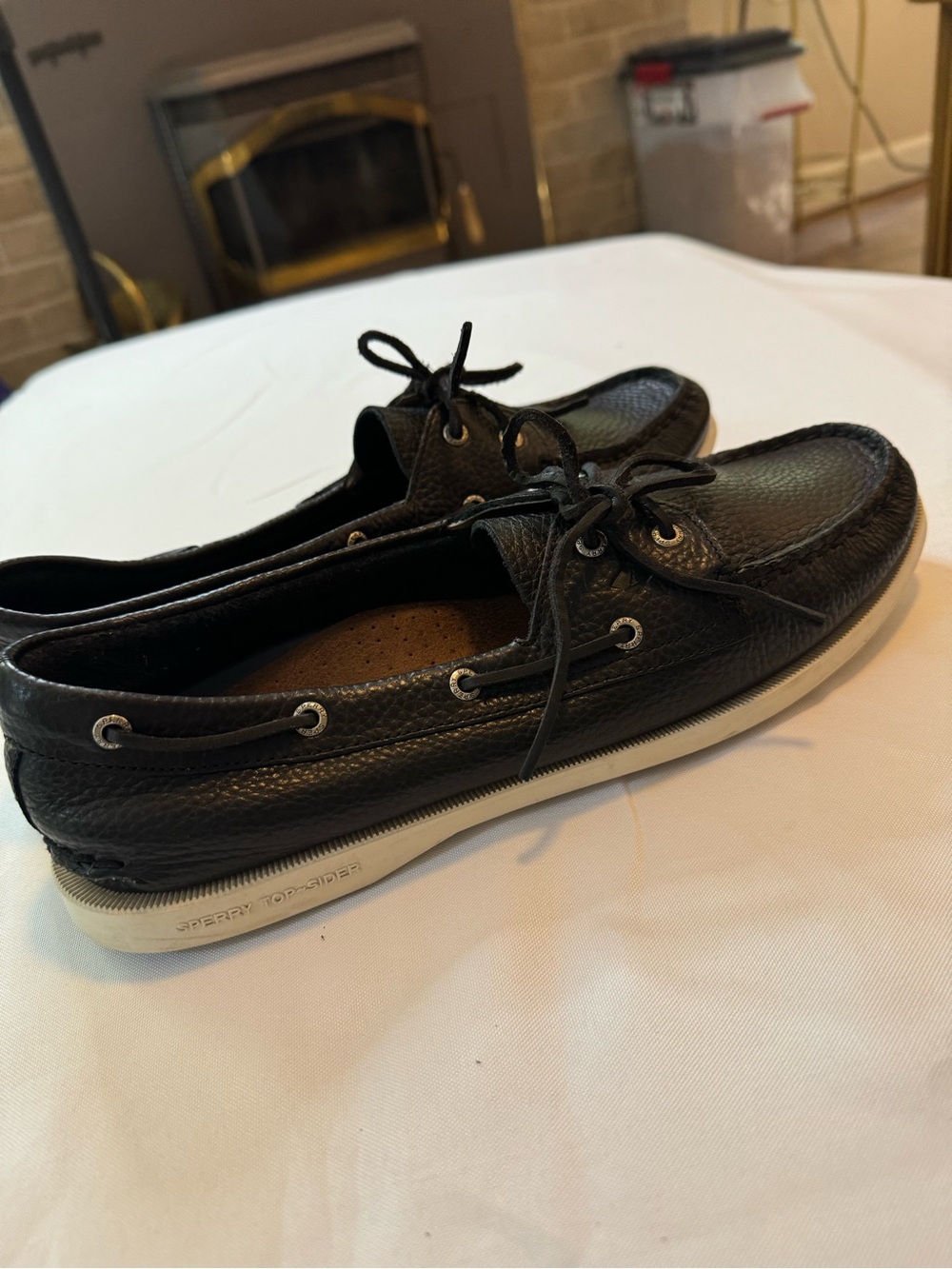 Sperry Women’s Black Leather Boat Shoes with White Sole